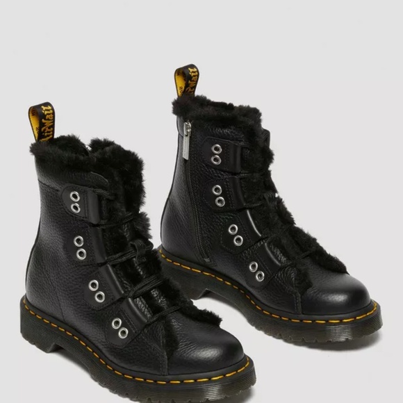 Dr. Martens Women 1460 FAUX FUR LINED LEATHER LACE UP BOOTS Black sz 8 - Picture 6 of 13